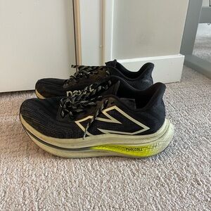 New Balance FuelCell SuperComp Trainer v2